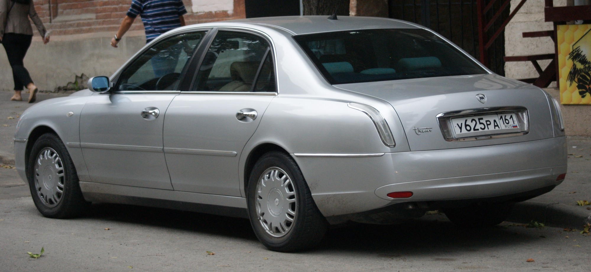 у 625 ра 161, Lancia Thesis 1st gen (841), 2002–2009