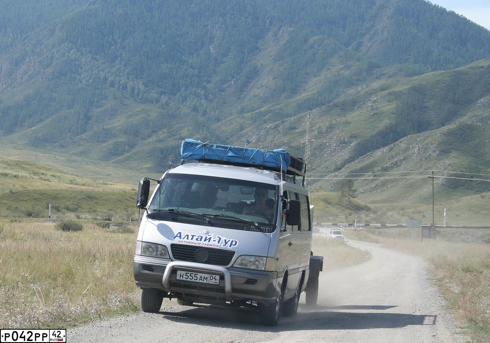 н 555 ам 04, SsangYong (KGM) Istana 1st gen, 1995–2004