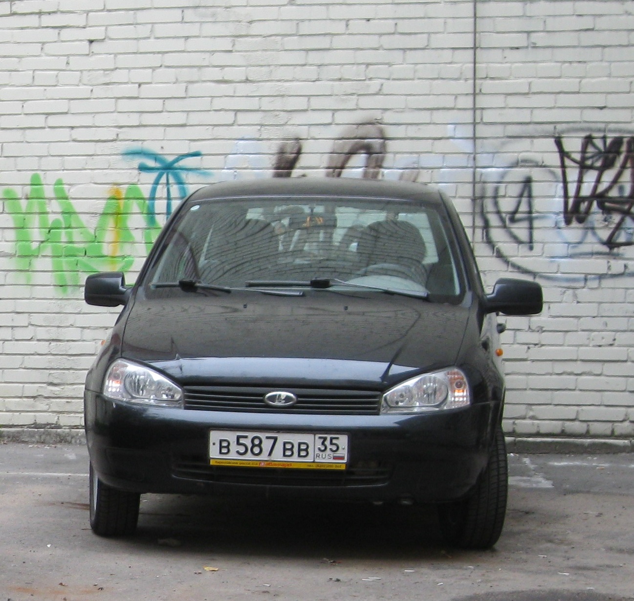 в 587 вв 35, Lada (VAZ) 1119 Kalina 