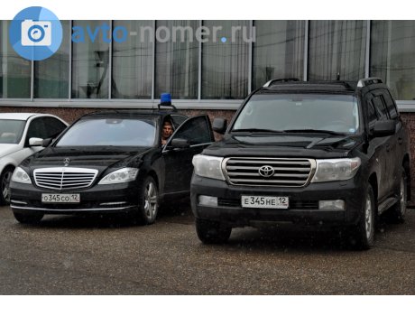 е345не12, Toyota Land Cruiser