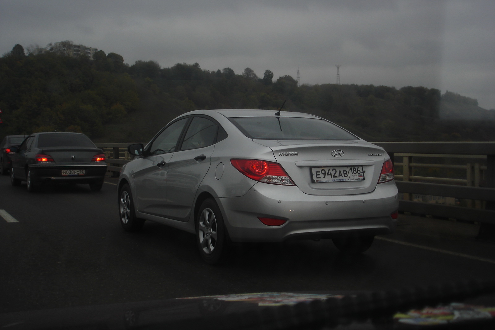 е 942 ав 186, Hyundai Solaris 