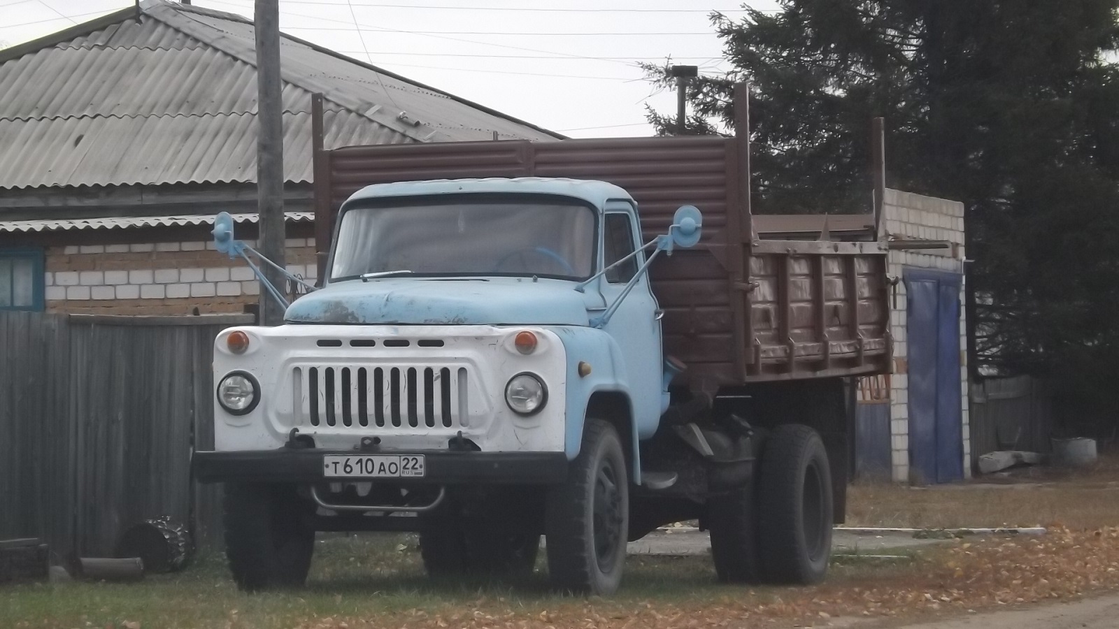 т 610 ао 22, GAZ 52/53 