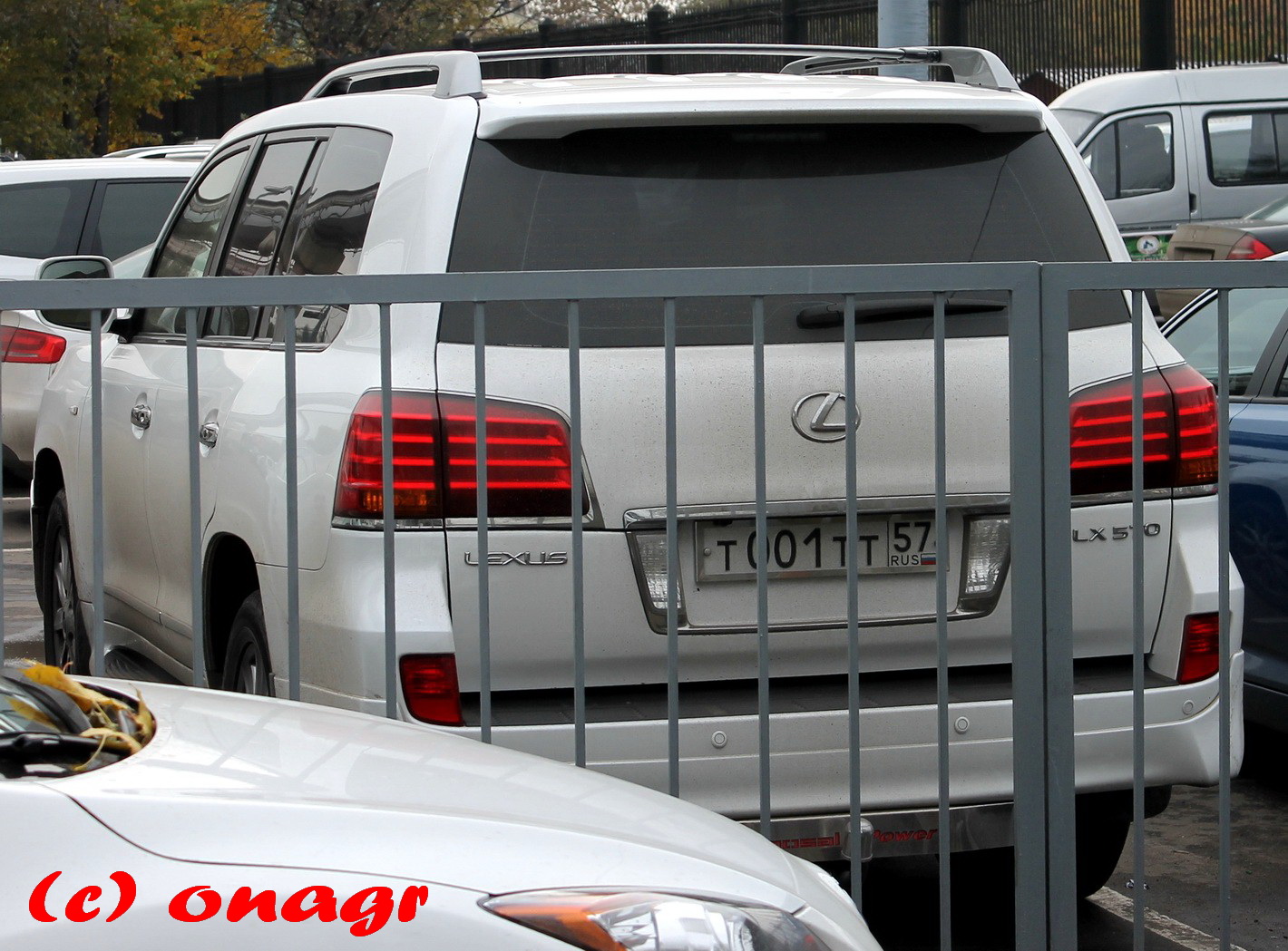 т 001 тт 57, Lexus LX 3rd gen (J200), 2007–2012