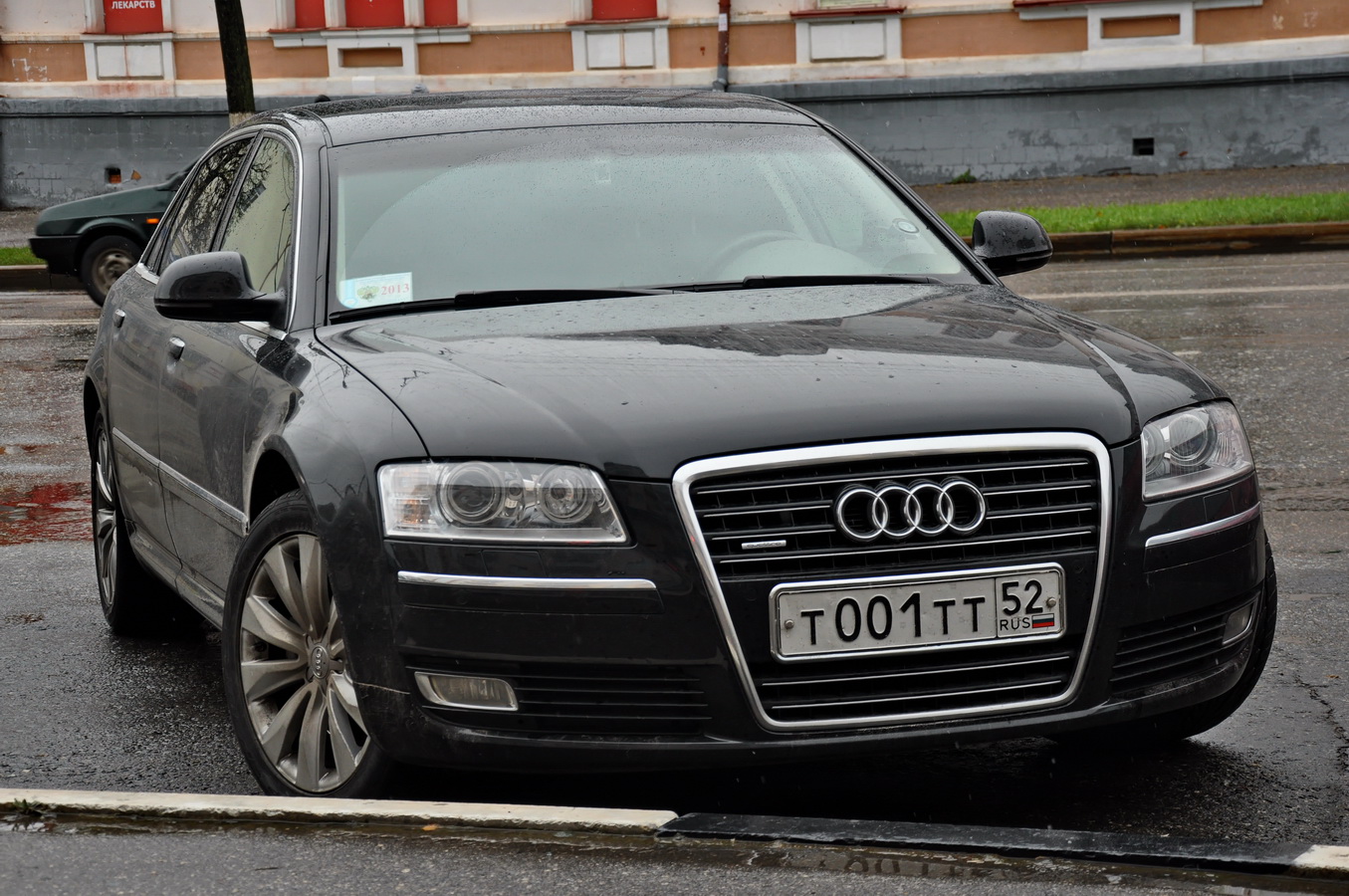 т 001 тт 52, Audi A8 2nd gen (D3/4E2/4E8), 2002–2010