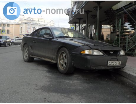 о215оу78, Ford Mustang