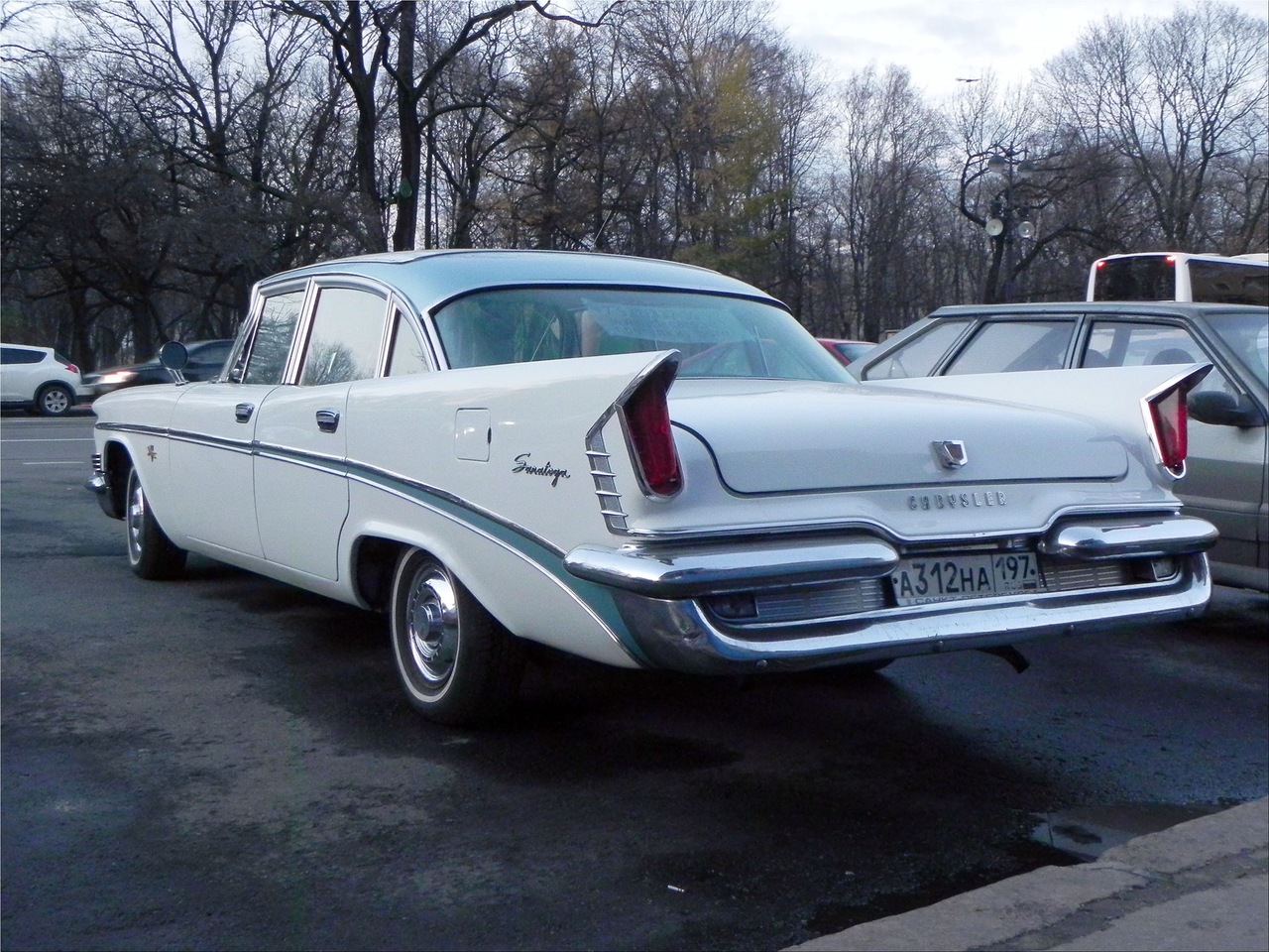 а 312 на 197, Chrysler Saratoga 