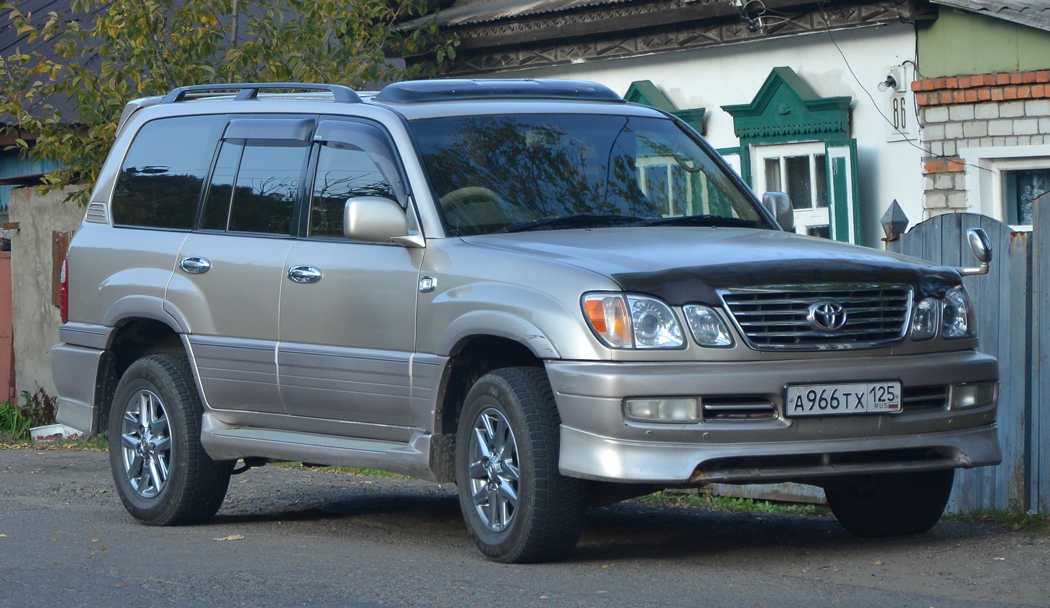 Toyota land cruiser cygnus отличия