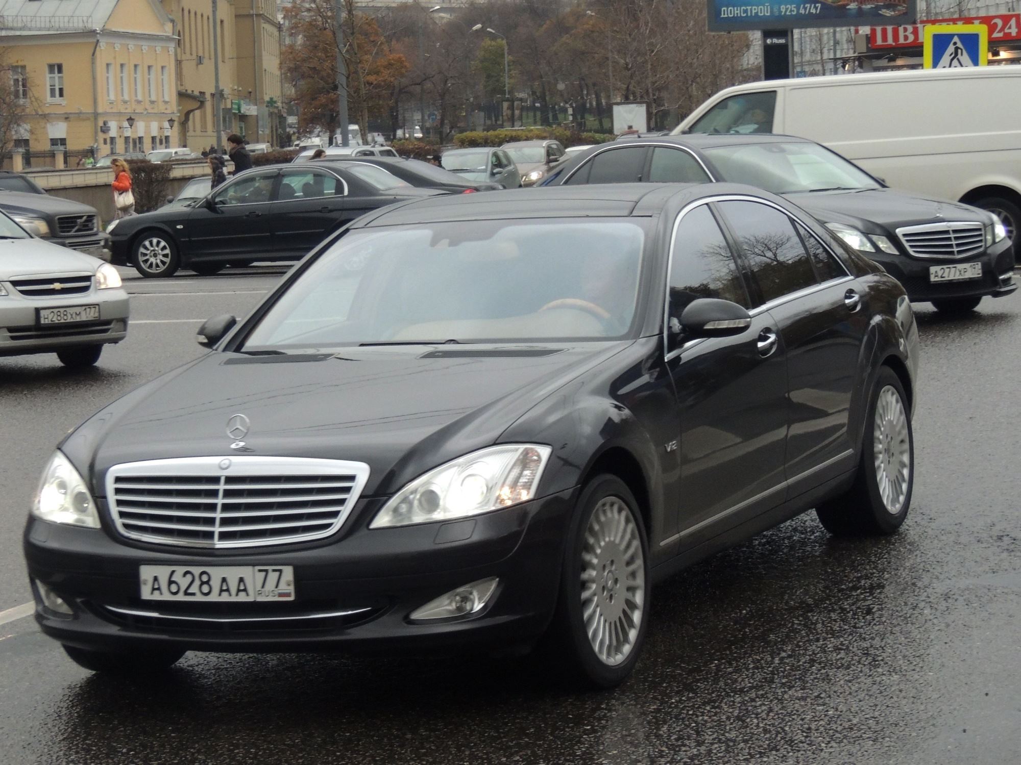 а 628 аа 77, Mercedes-Benz S-Klasse 7th gen (W221/V221), 2005–2013