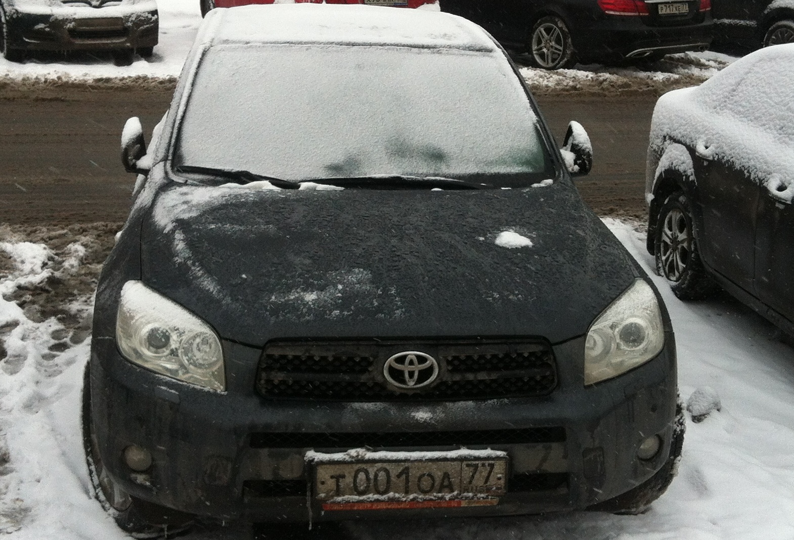 т 001 оа 77, Toyota RAV4 