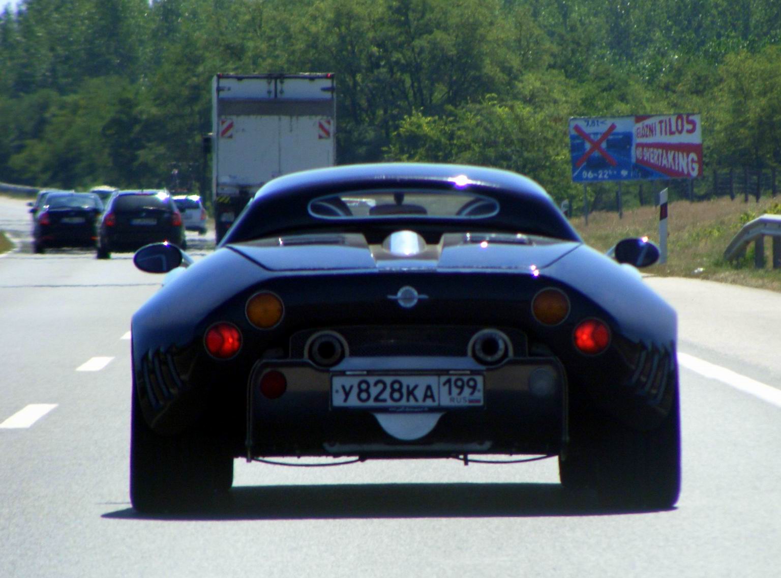 у 828 ка 199, Spyker C8 1st gen Spyder, 2000–2009