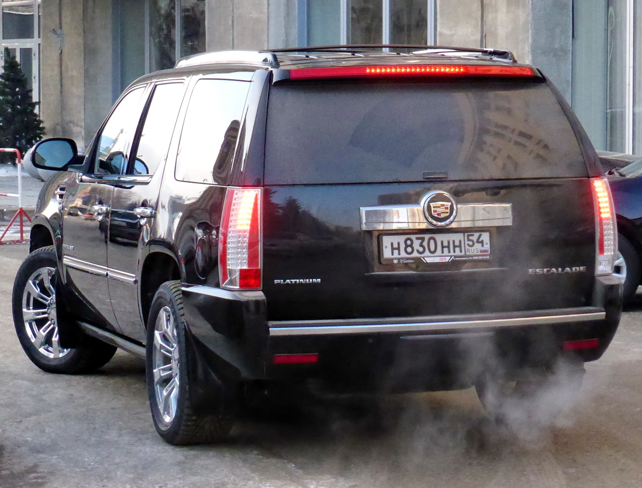 н 830 нн 54, Cadillac Escalade 3rd gen (GMT926), 2006–2014