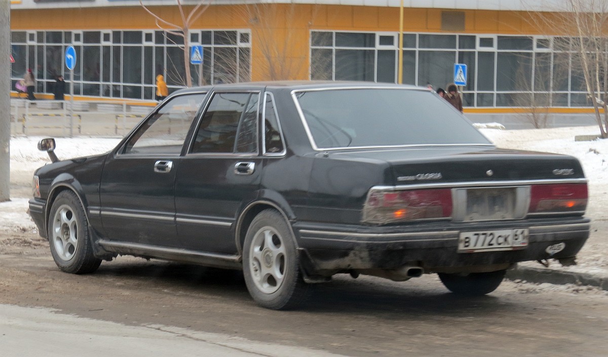 в 772 ск 61, Nissan Gloria 8th gen Sedan (Y31), 1987–1991