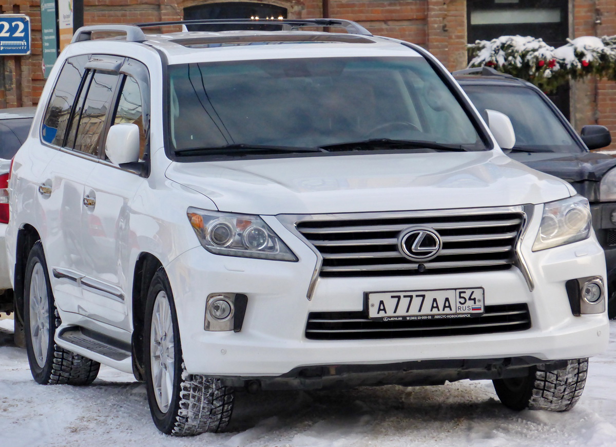 Белый номер. Lexus LX 570 белый на 777 777. А777аа54. Лексус 777 142. Лексус а999оа.