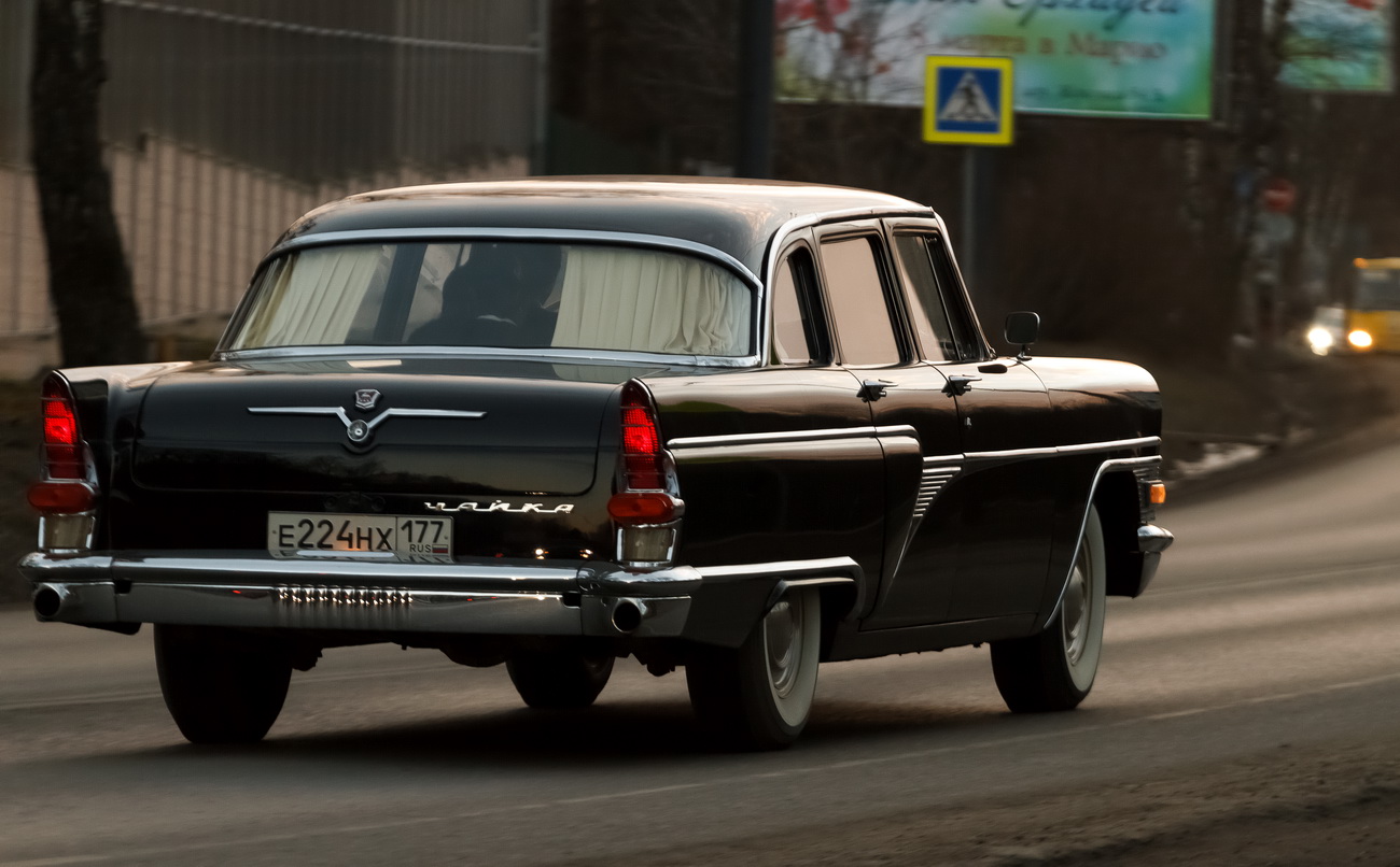 е 224 нх 177, GAZ 13 Чайка 13/13А Sedan, 1957–1981