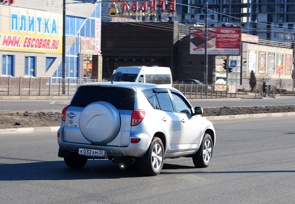 к 032 ам 32, Toyota RAV4 