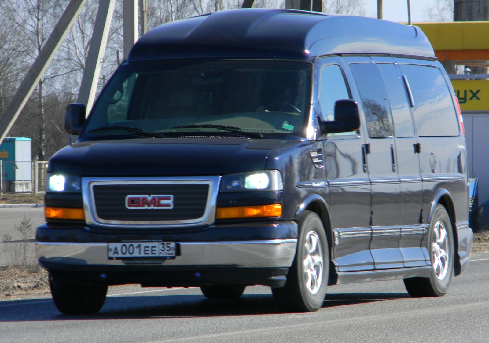 GMC Savana