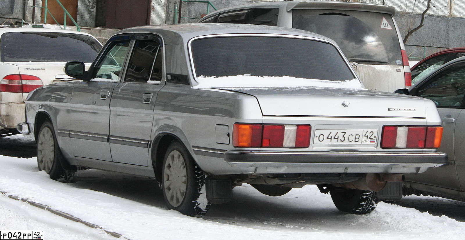 о 443 св 42, GAZ 3102 Волга 