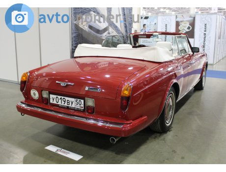 у019ву50, Rolls-Royce Corniche