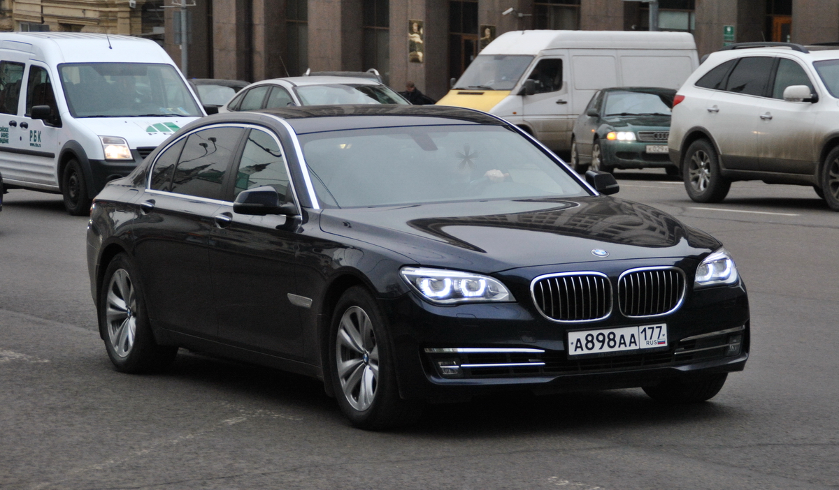 а 898 аа 177, BMW 7 Series 5th gen (F01–F04), 2008–2015