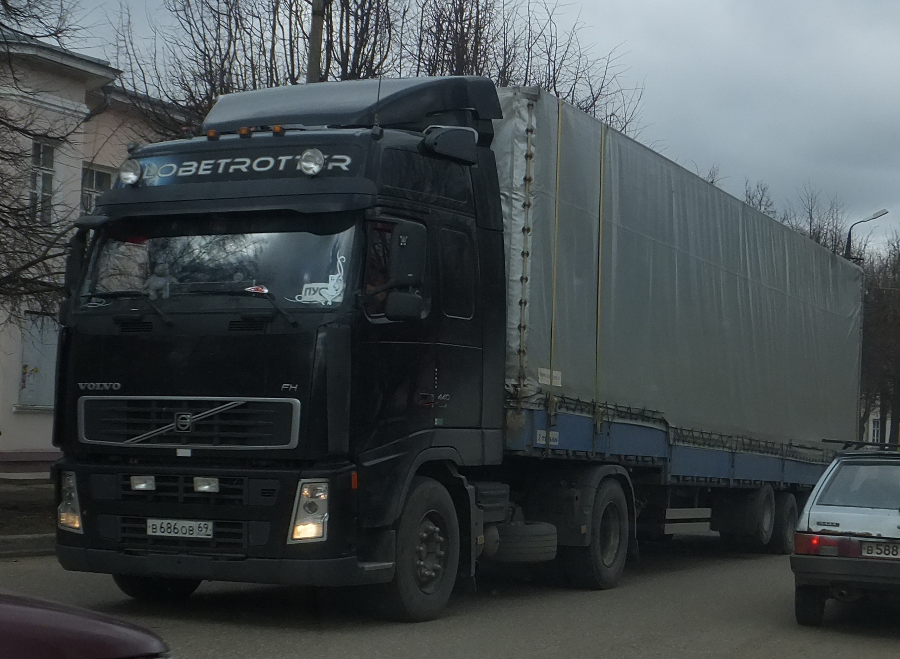 в 686 ов 69, Volvo FH 