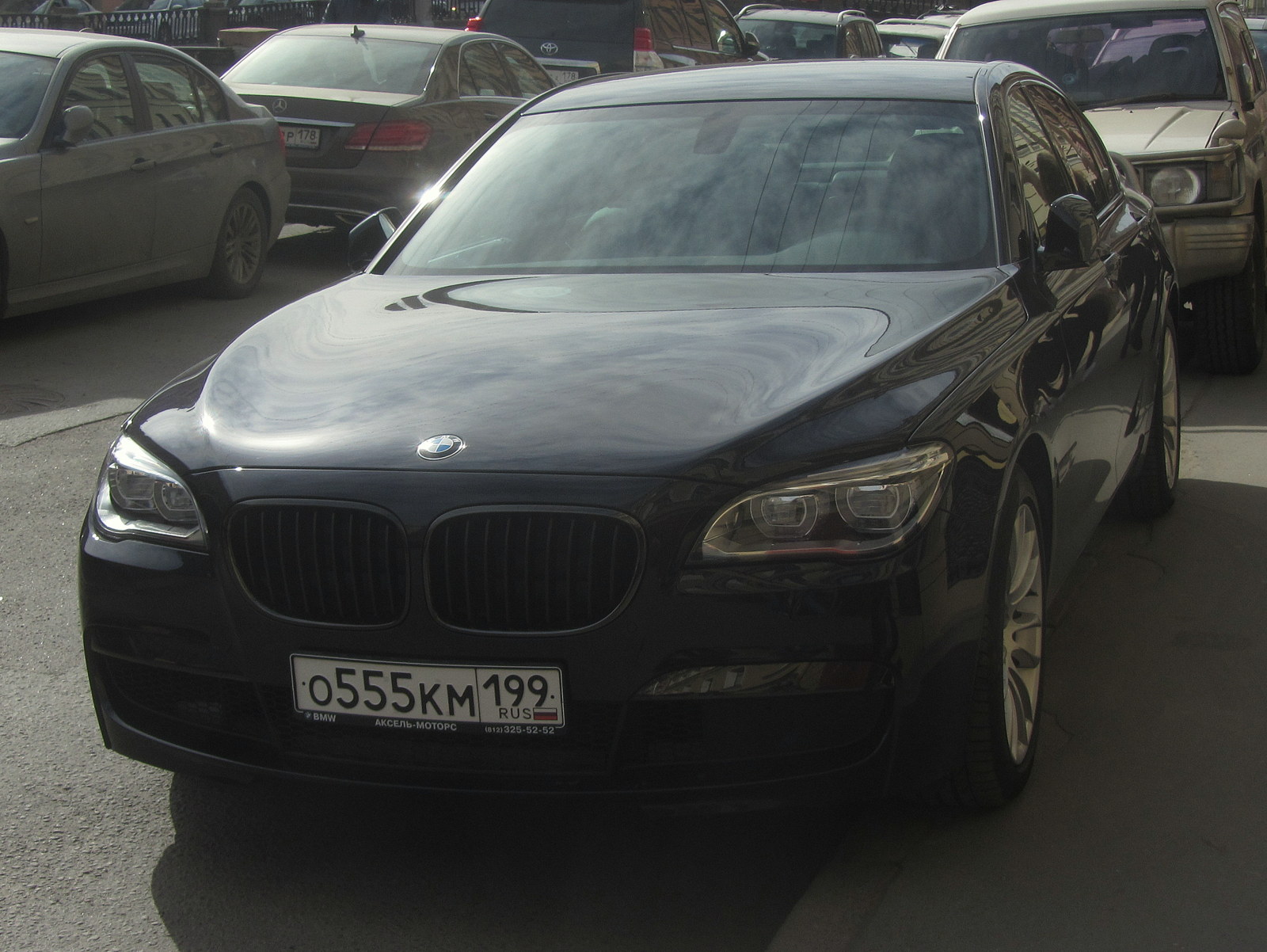 о 555 км 199, BMW 7 Series 5th gen (F01–F04), 2008–2015