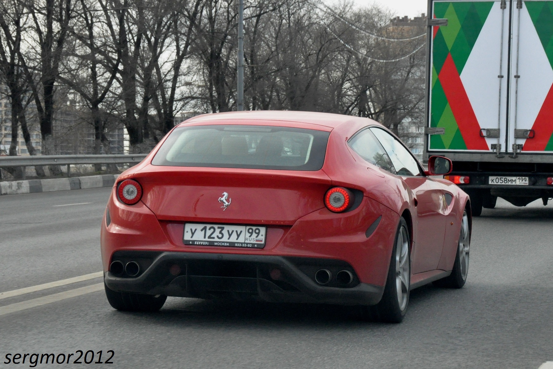 Ferrari FF к011ск799