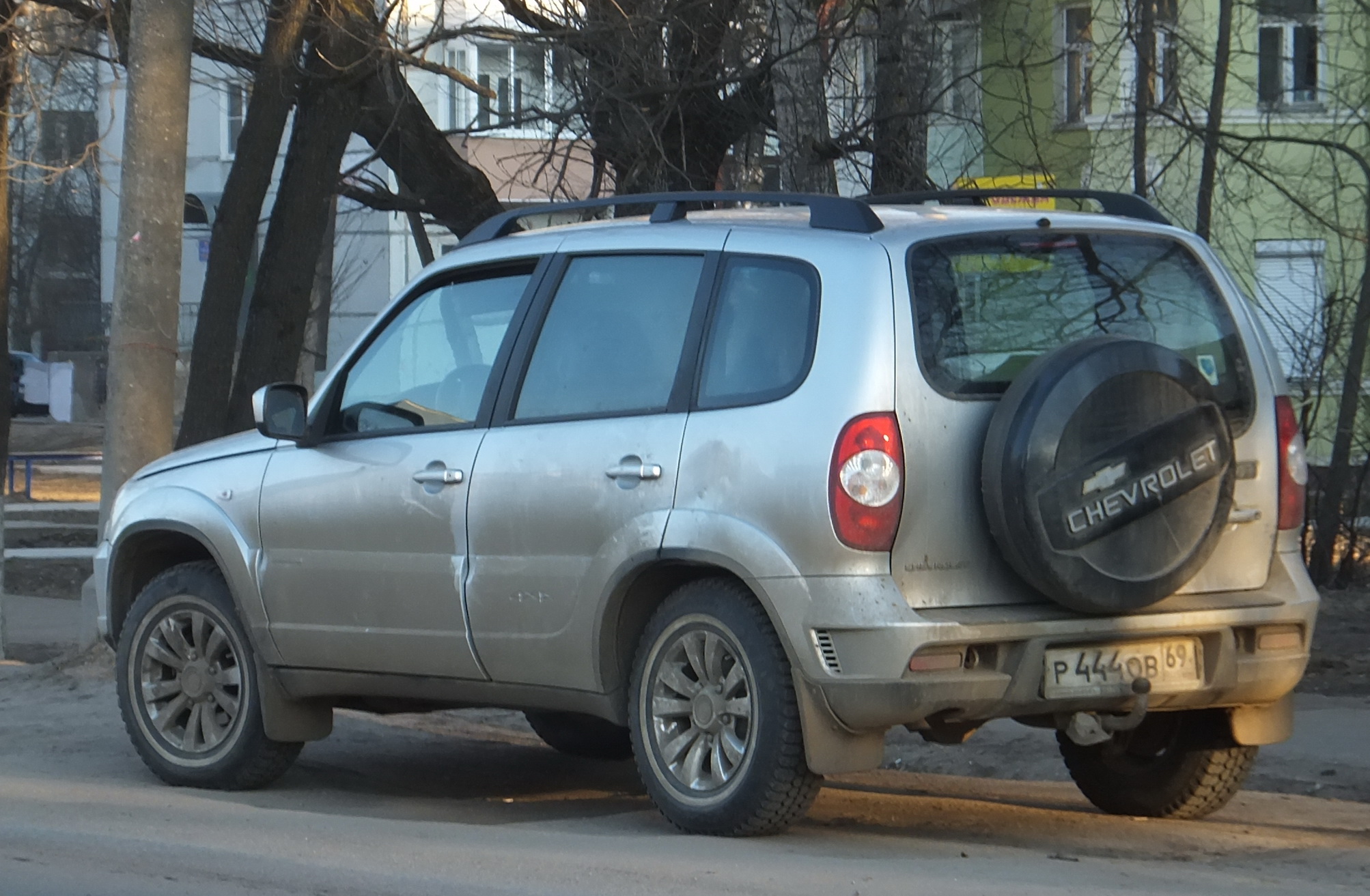 р 444 ов 69, Chevrolet 2123 Niva 
