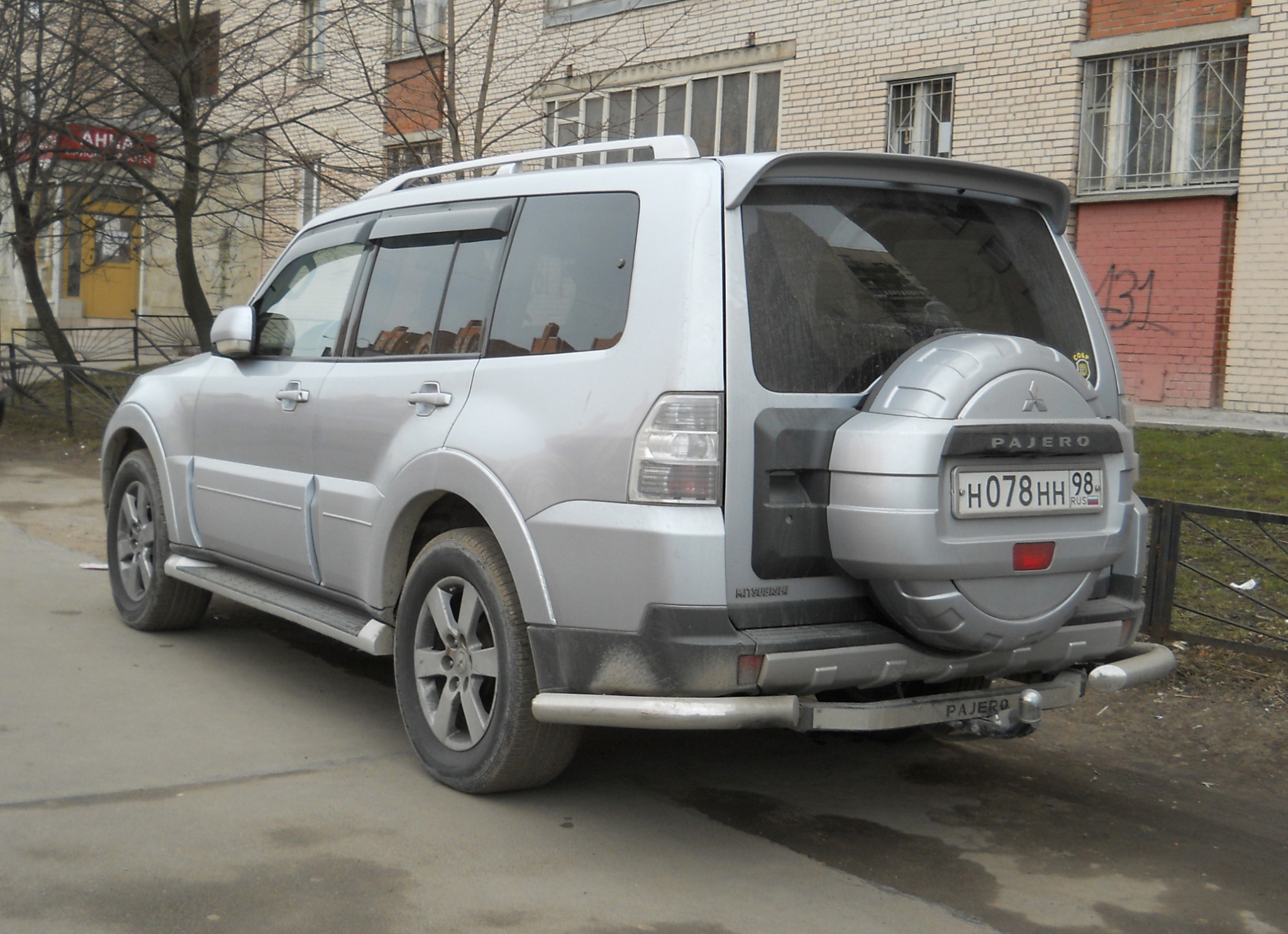 н 078 нн 98, Mitsubishi Pajero 
