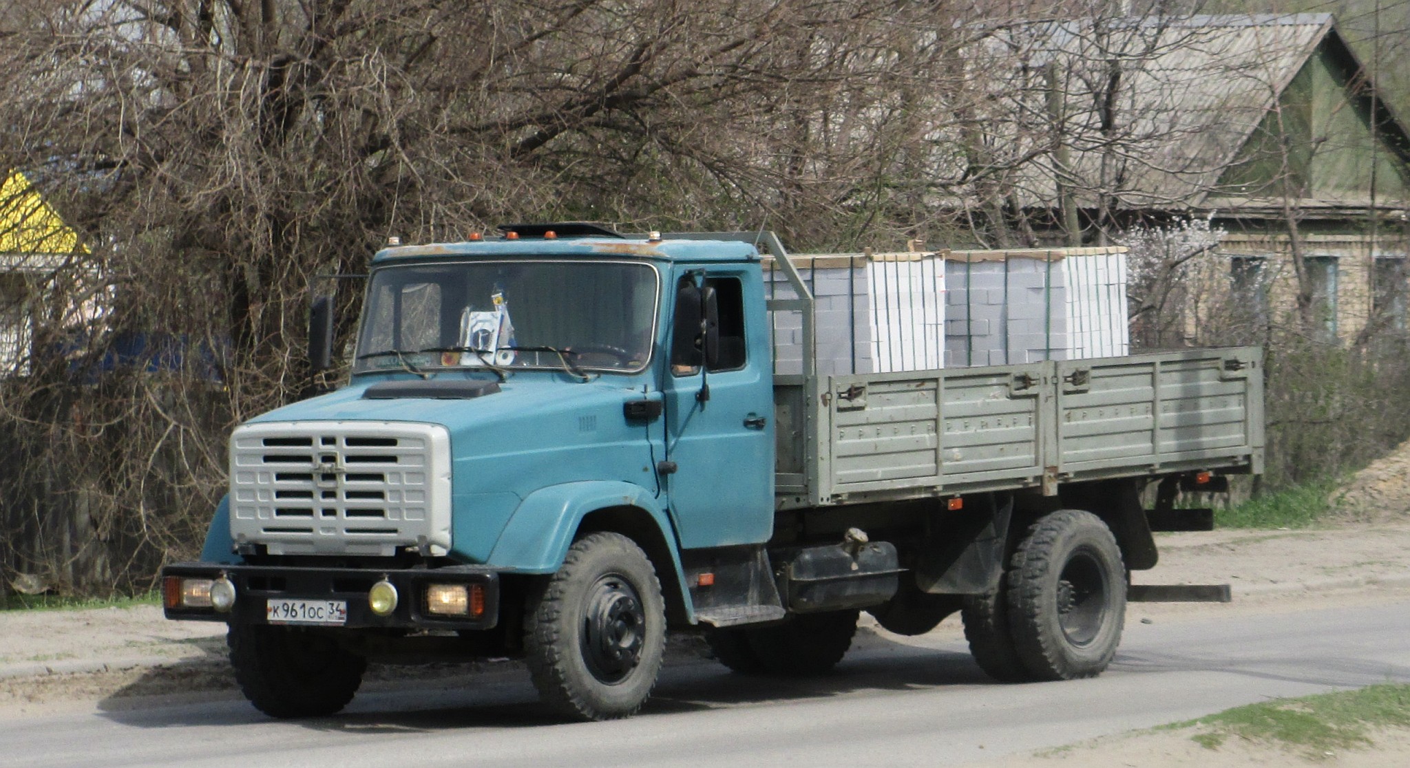 Зил 4331 грузовой автомобиль автомобили зил. ЗИЛ 4331 бортовой. Бортовой грузовик ЗИЛ 4331. ЗИЛ 433110. ЗИЛ-4331 грузовой бортовой.