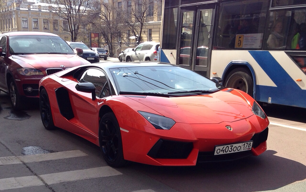 Ламборджини авентадор в Москве