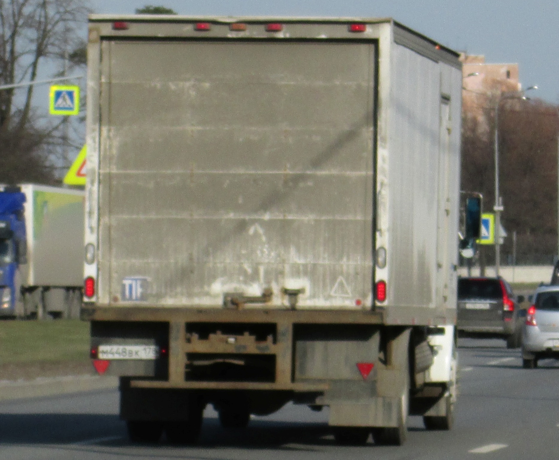 м 448 вк 178, Freightliner FL-Series 