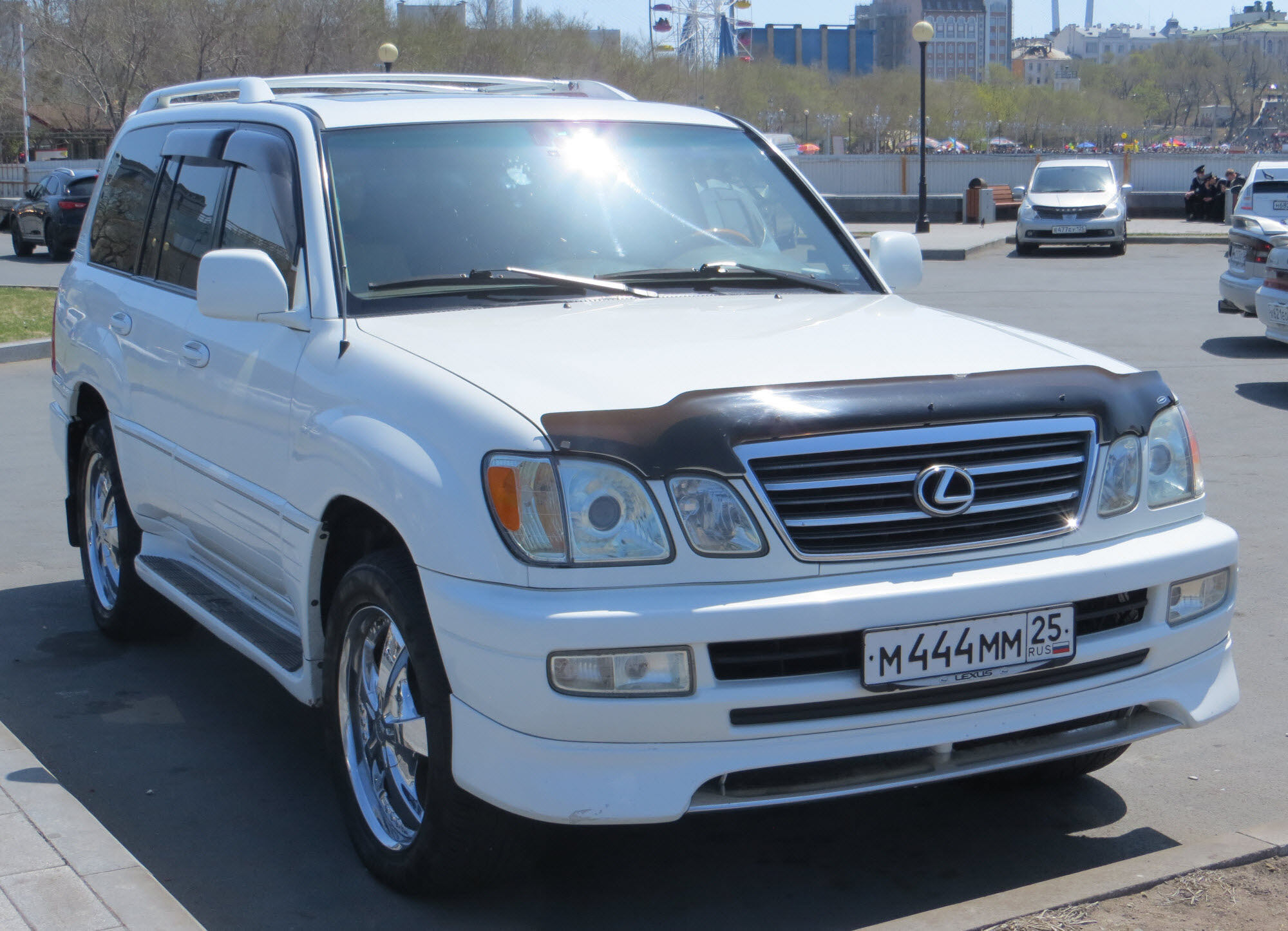 м 444 мм 25, Lexus LX 2nd gen (J100), 1998–2007