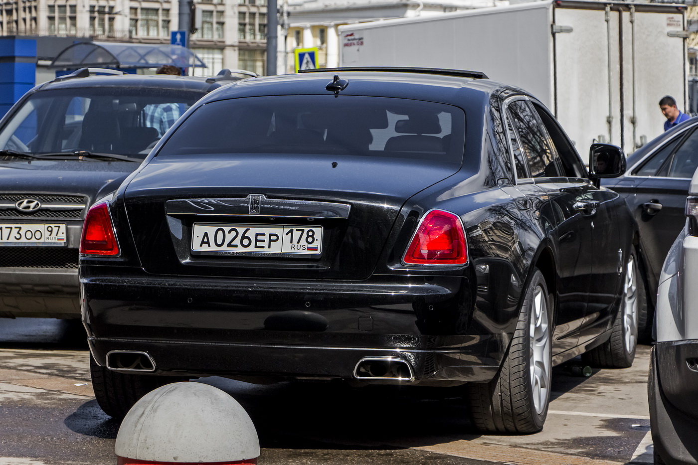 а 026 ер 178, Rolls-Royce Ghost 1st gen (RR4), 2009–2014