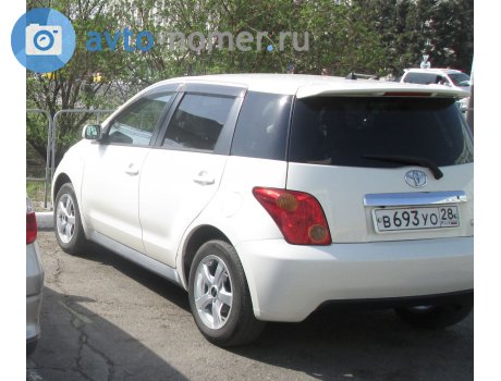 в693уо28, Toyota Ist