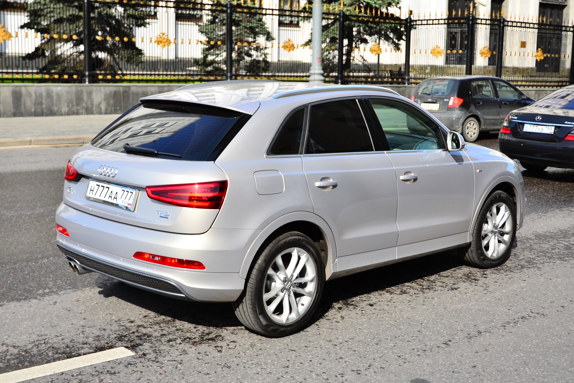 н 777 аа 777, Audi Q3 1st gen (8UB/8UG), 2011–2018