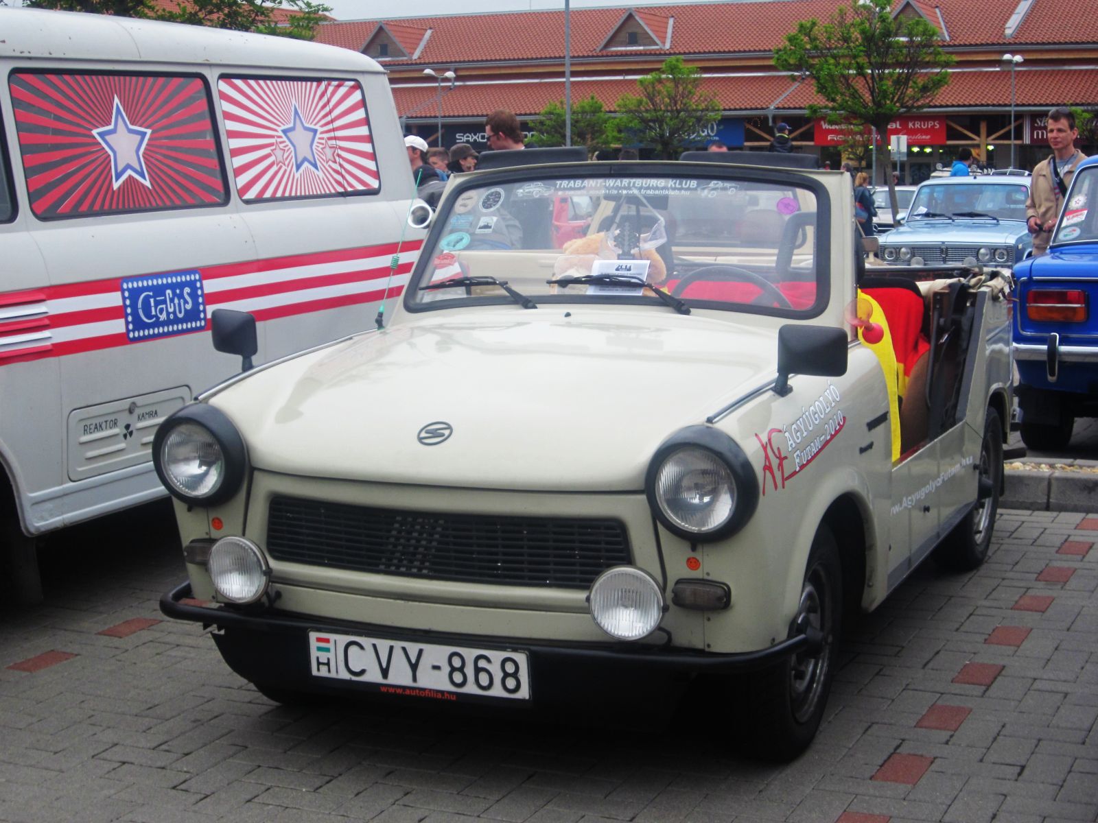 Trabant с человек