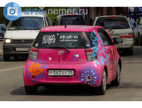 р563ху38, Toyota iQ