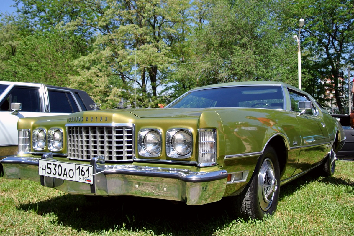 н 530 ао 161, Ford Thunderbird 6th gen 1972–1973 Hardtop Coupe, 1971–1973