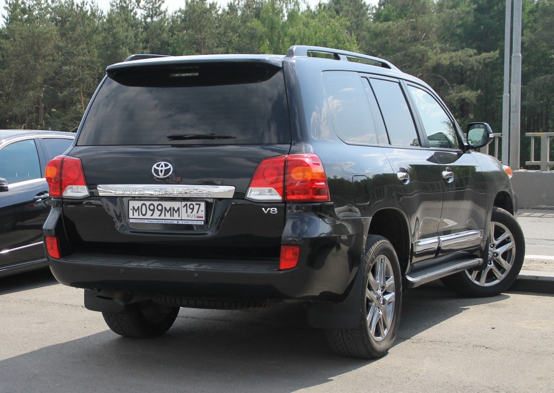 м 099 мм 197, Toyota Land Cruiser 200 (J200), 1st facelift, 2011–2015