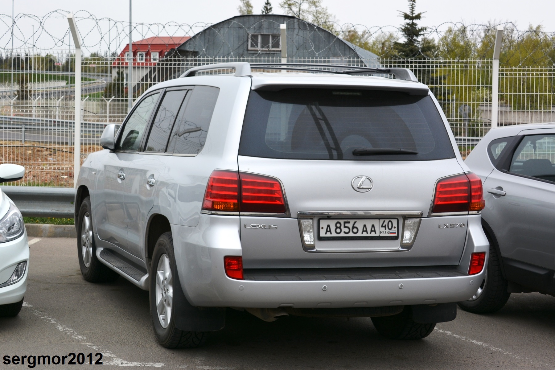 а 856 аа 40, Lexus LX 