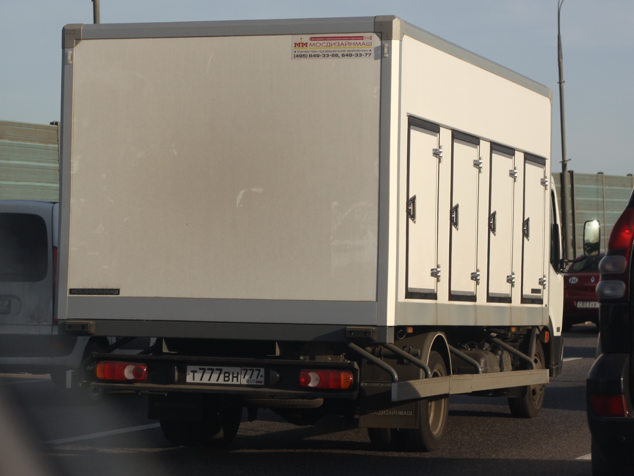 т 777 вн 777, Nissan Cabstar 