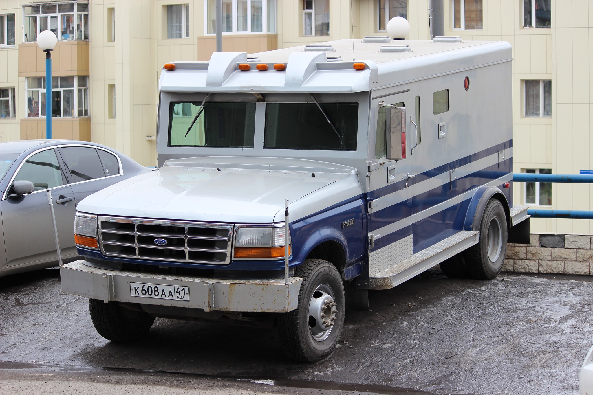 к 608 аа 41, Ford F-450 9th gen, 1991–1998