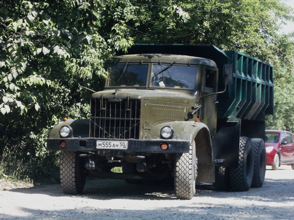 м 555 ан 50, КрАЗ 256 