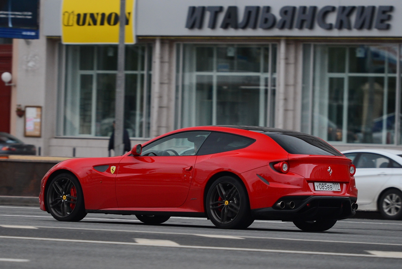 Ferrari FF