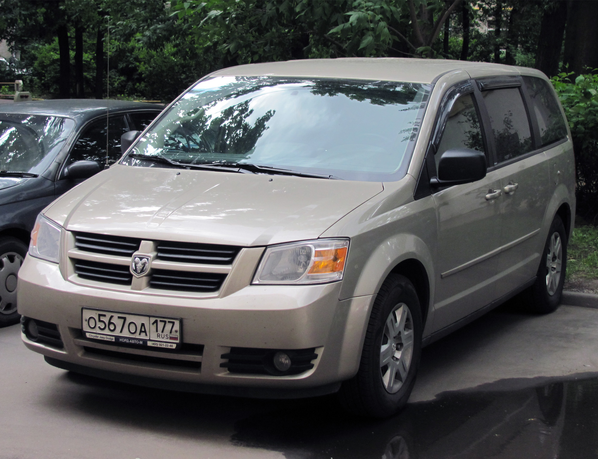 Dodge Grand Caravan 5