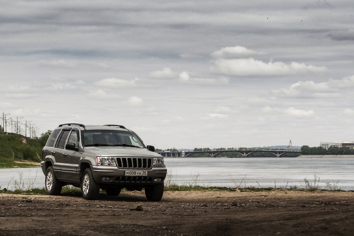 м 008 ук 38, Jeep Grand Cherokee 2nd gen (WJ), 1998–2005