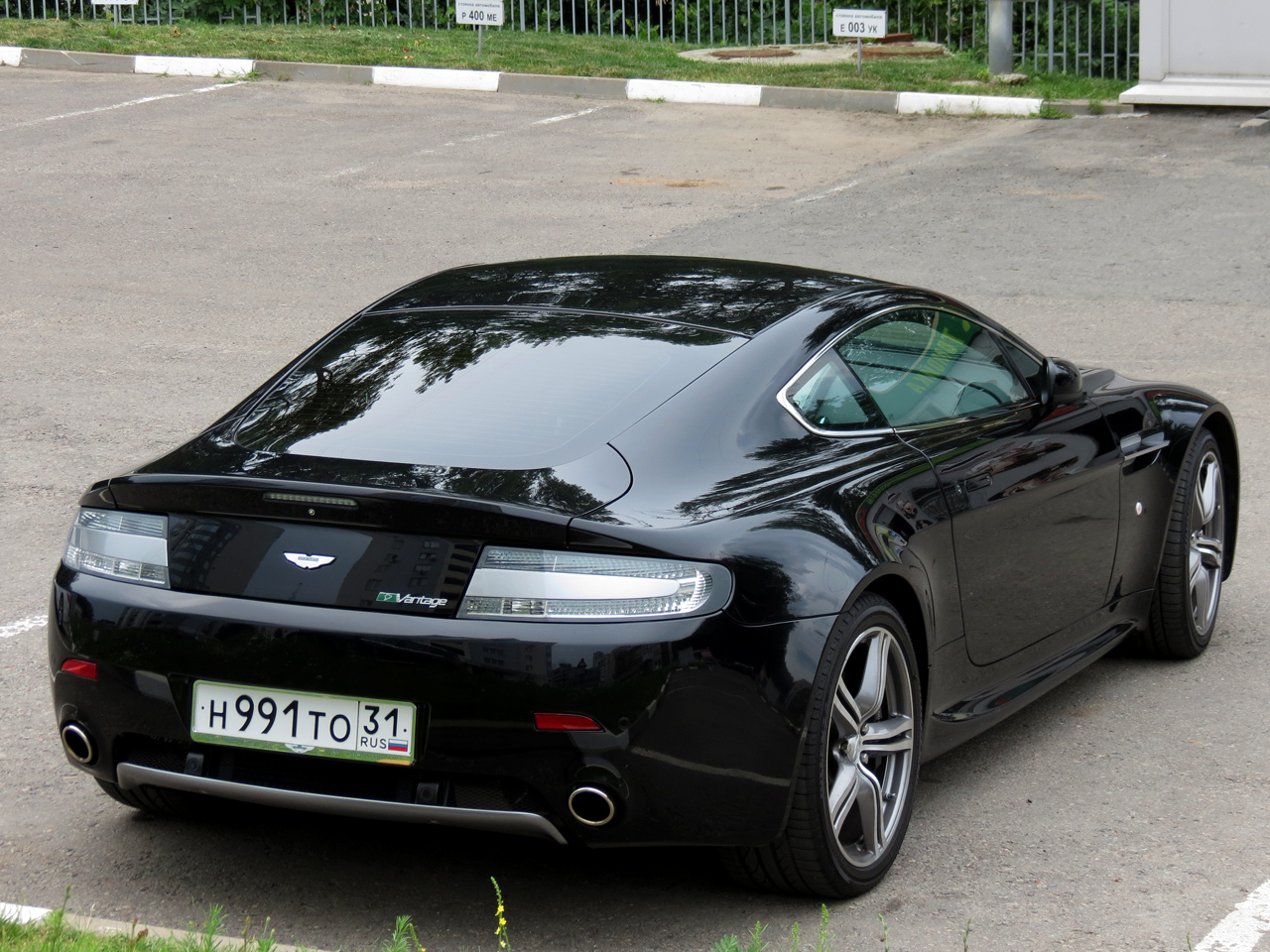 н 991 то 31, Aston Martin V8 Vantage 