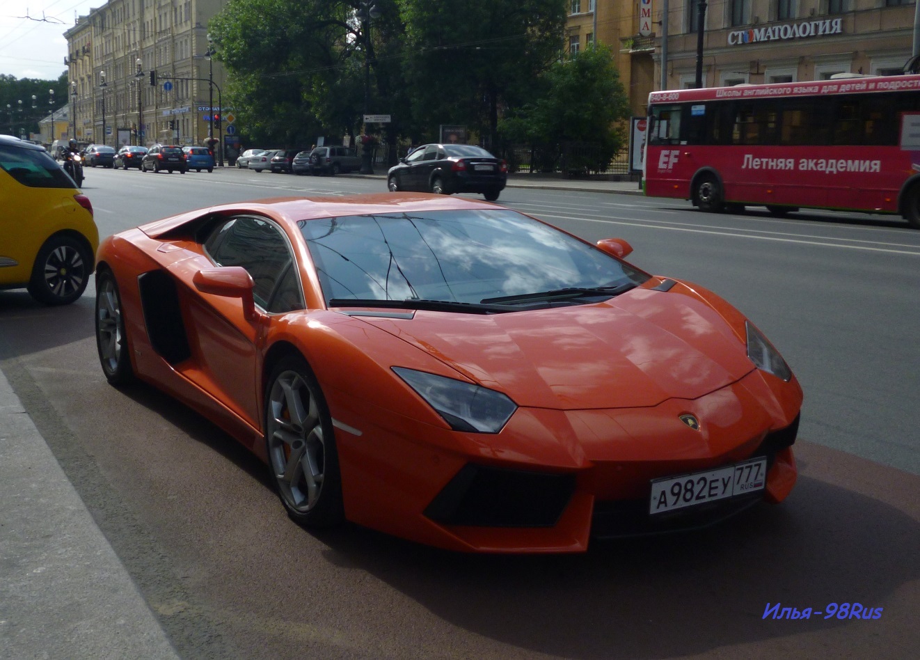 Ламборджини авентадор в Москве