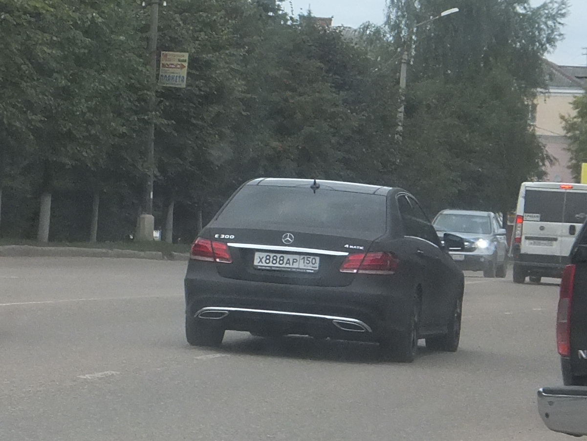 х 888 ар 150, Mercedes-Benz E-Klasse 4th gen Sedan (W212), facelift, 2013­–2016