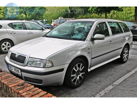 5E4 0586, Skoda Octavia